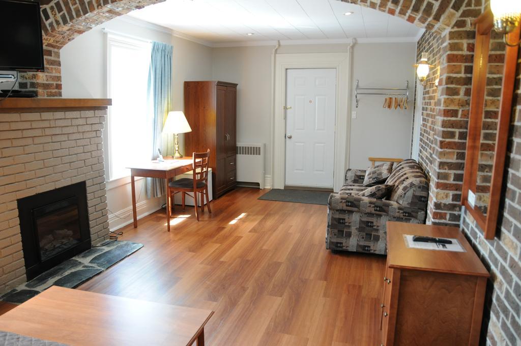 Motel & Hotel La Paysanne Sherbrooke Habitación foto
